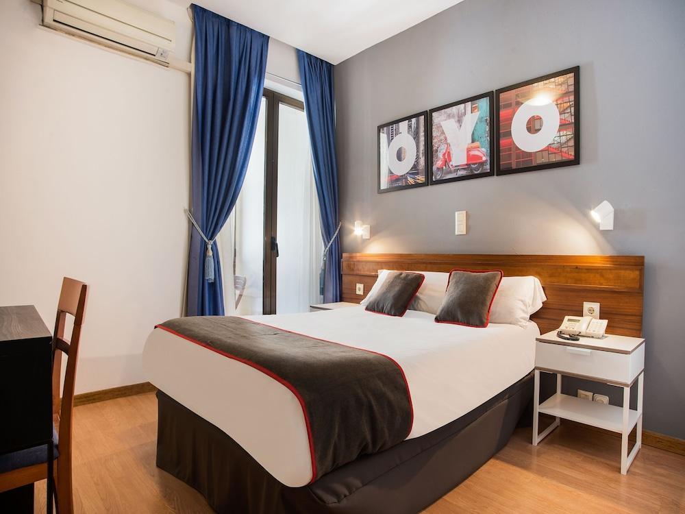 Hostal Felipe V Madrid Eksteriør bilde