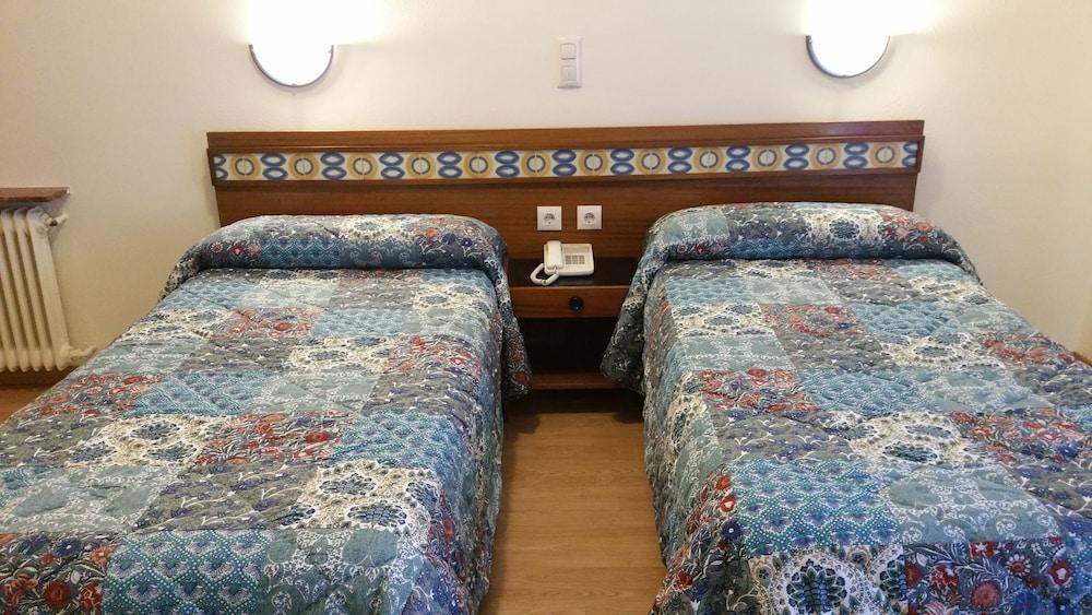 Hostal Felipe V Madrid Eksteriør bilde