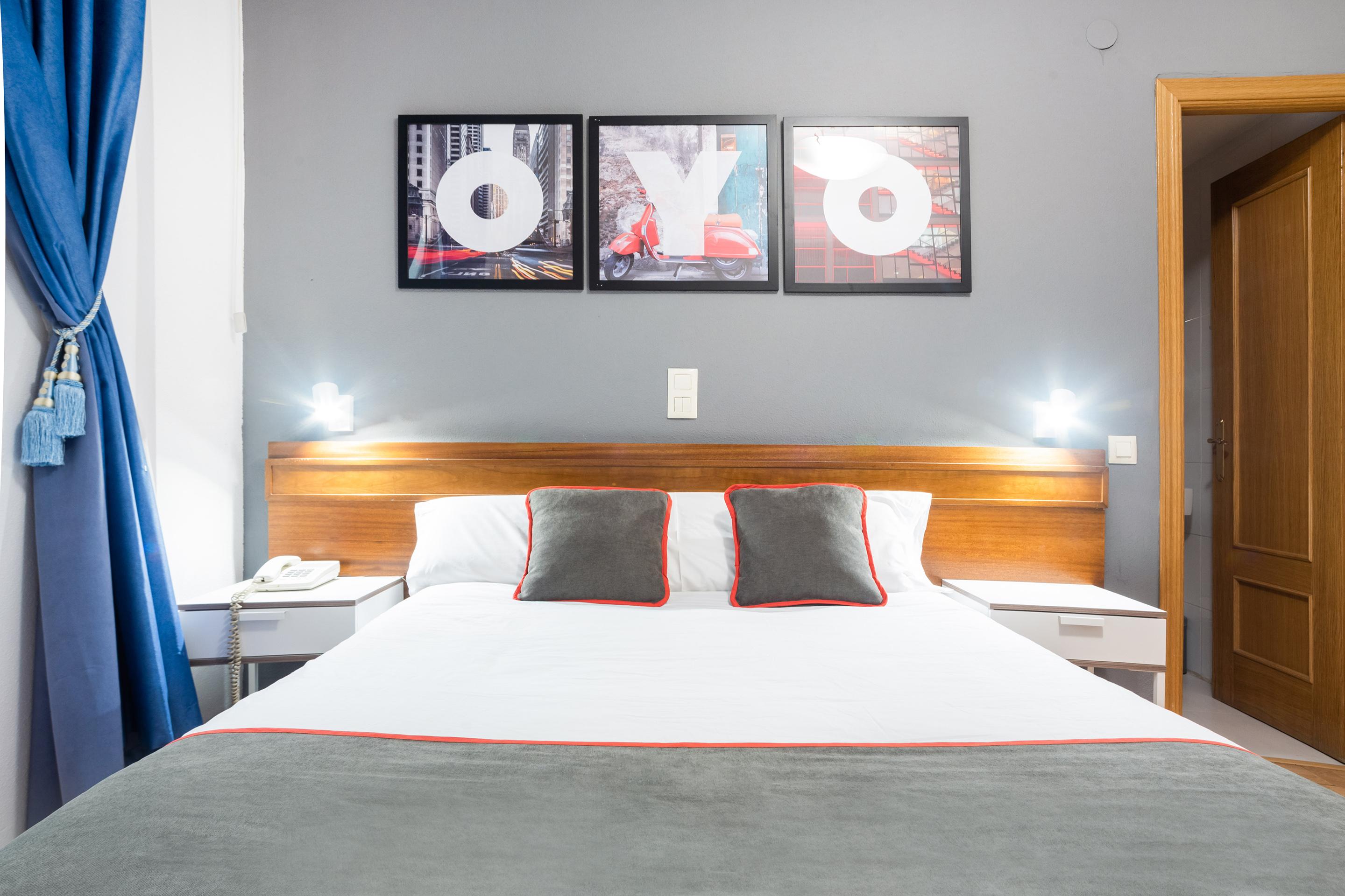 Hostal Felipe V Madrid Eksteriør bilde