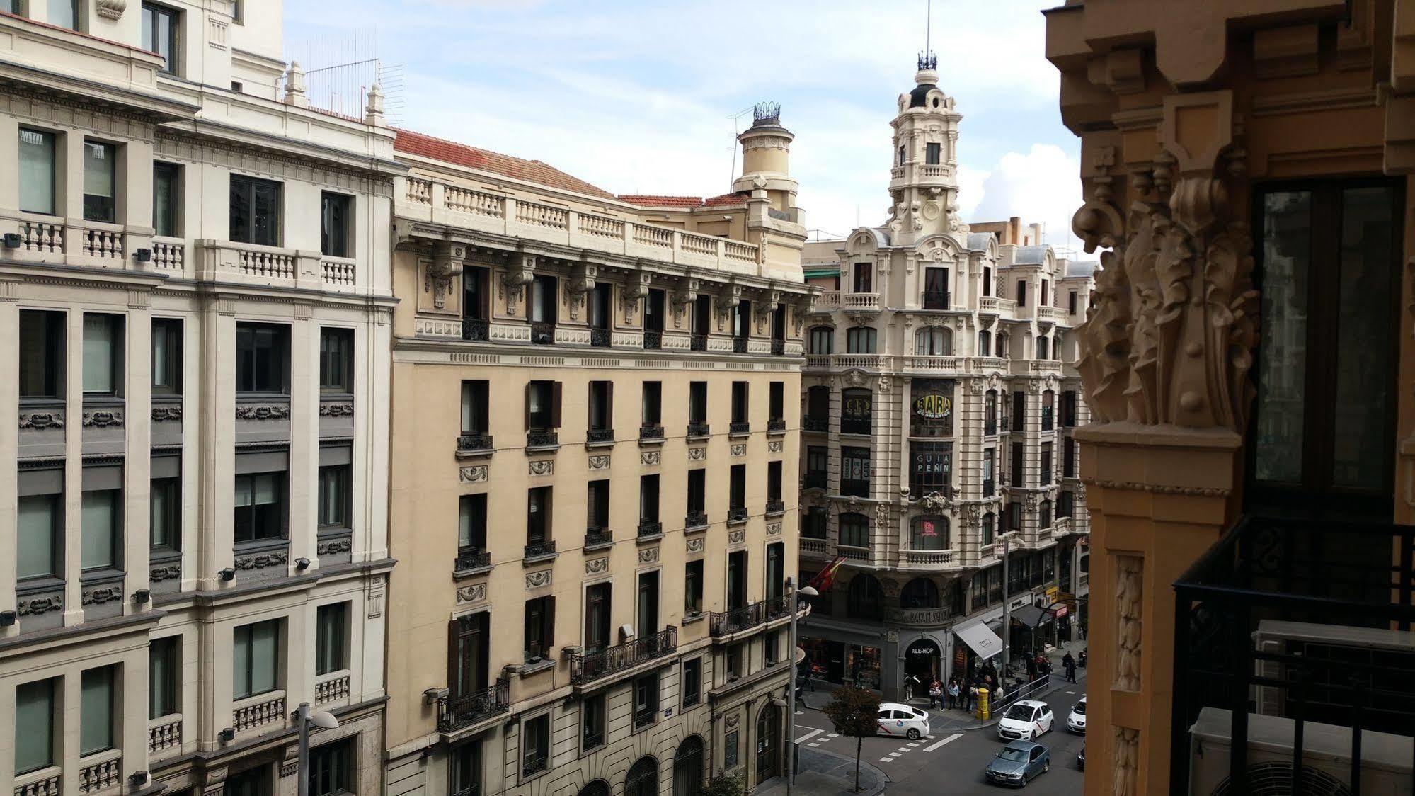 Hostal Felipe V Madrid Eksteriør bilde