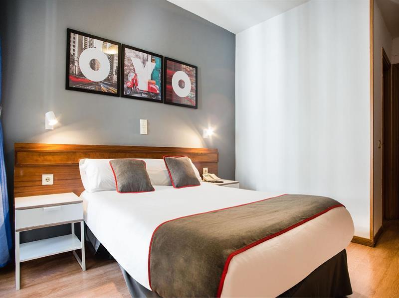 Hostal Felipe V Madrid Eksteriør bilde